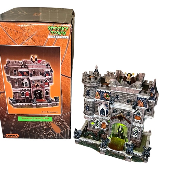 Lemax spooky town 2002 castle on spooky Hill 25661A Halloween village retired - Picture 1 of 2